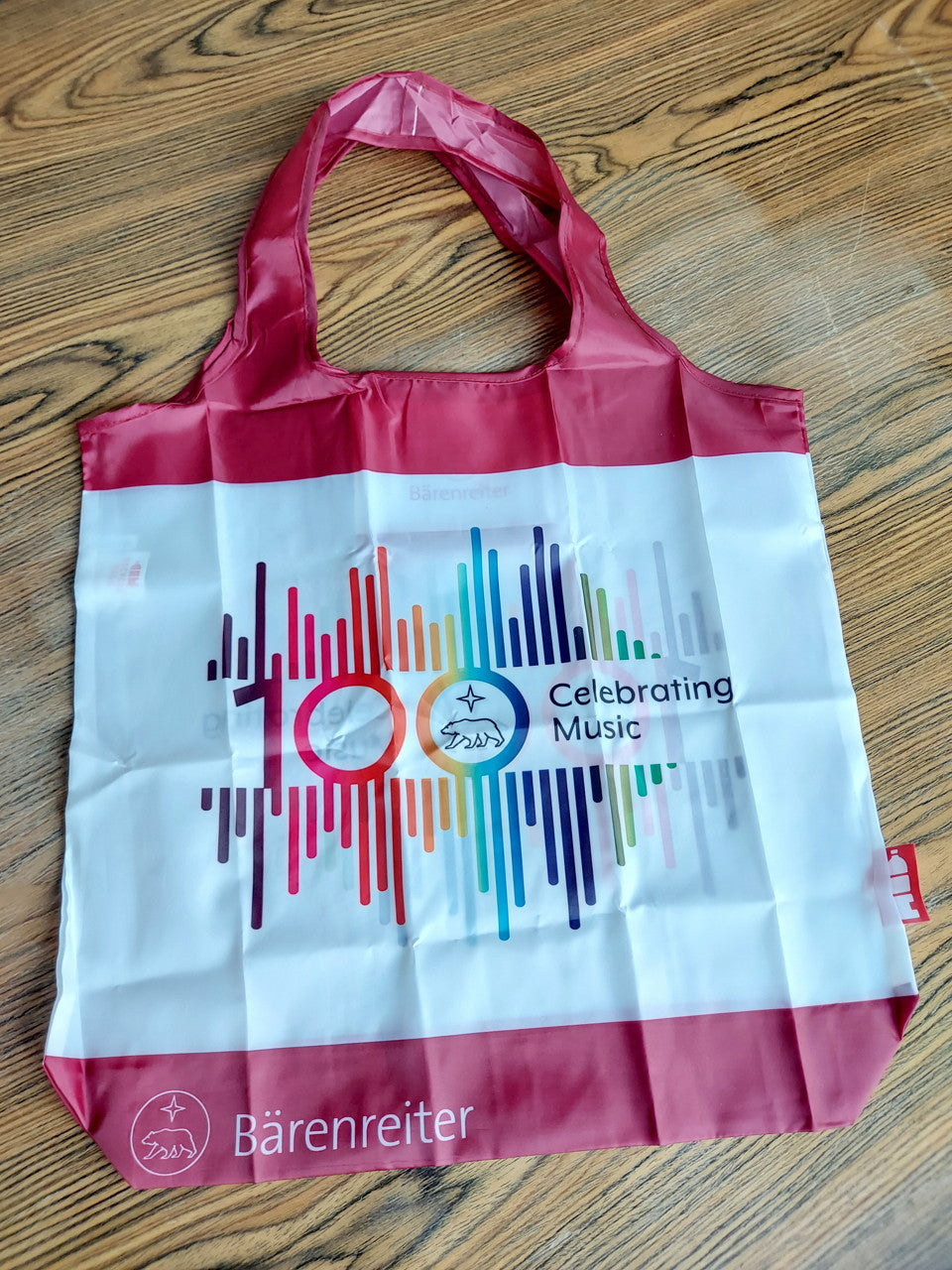 Tote Bag Red: 100 Celebrating Music (Barenreiter)